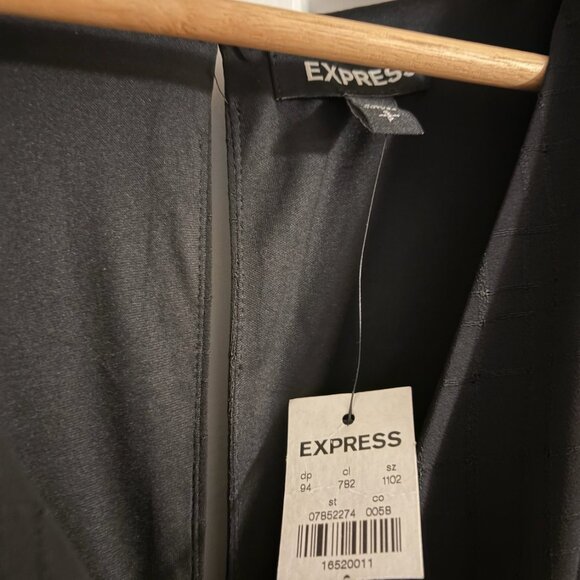 NWT Express Little Black Dress V-Neck A-Line Size S - Picture 2 of 4
